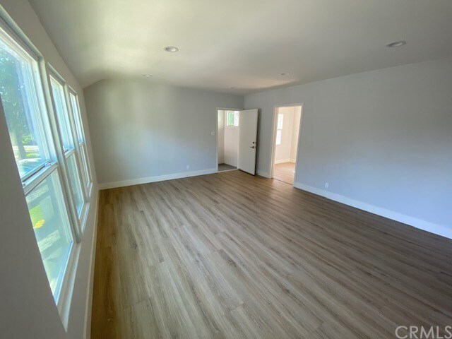 Building Photo - 4441 Tujunga Ave