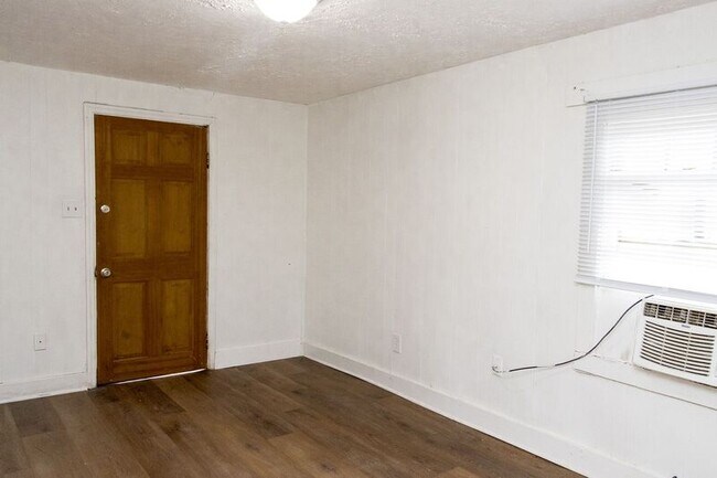 Foto del edificio - 4278 Spriggs St