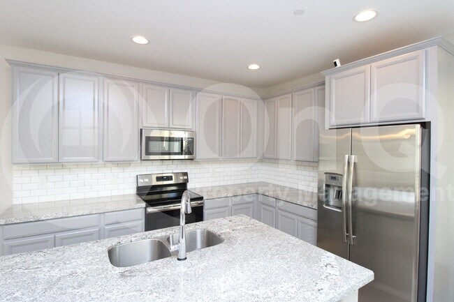 Foto del edificio - 1731 E Dogwood Ln