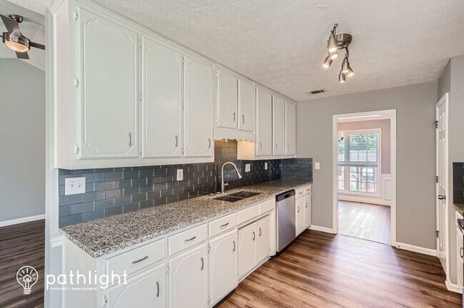 Building Photo - 1055 Leighs Brook Way