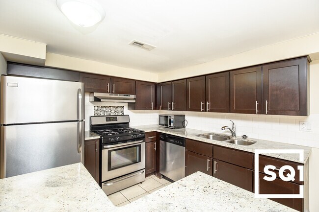 Foto del edificio - 871 W Lill Ave