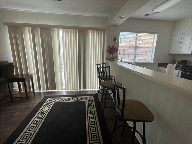 Foto del edificio - 5596 Clover Rise Ln