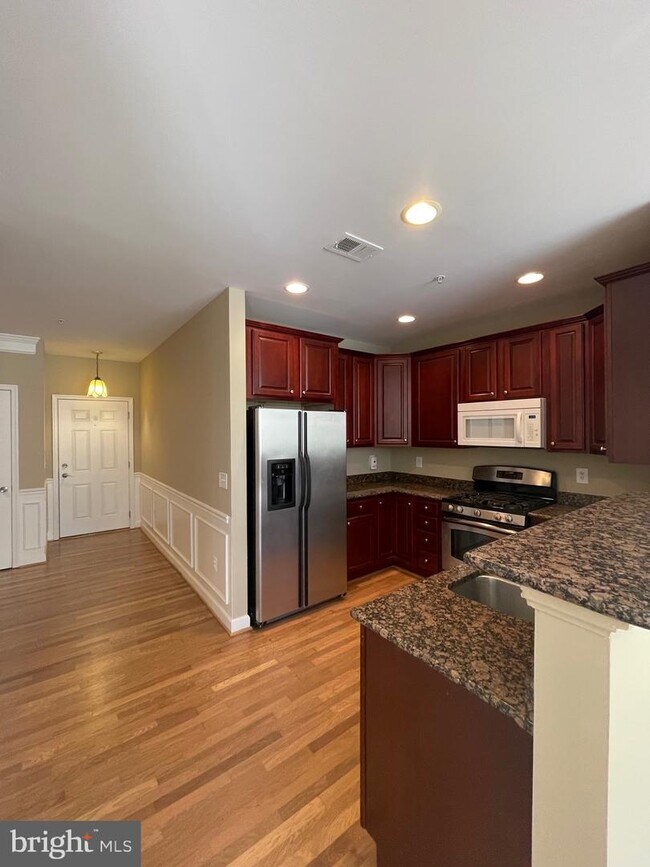 Building Photo - 621 Cobblestone Blvd