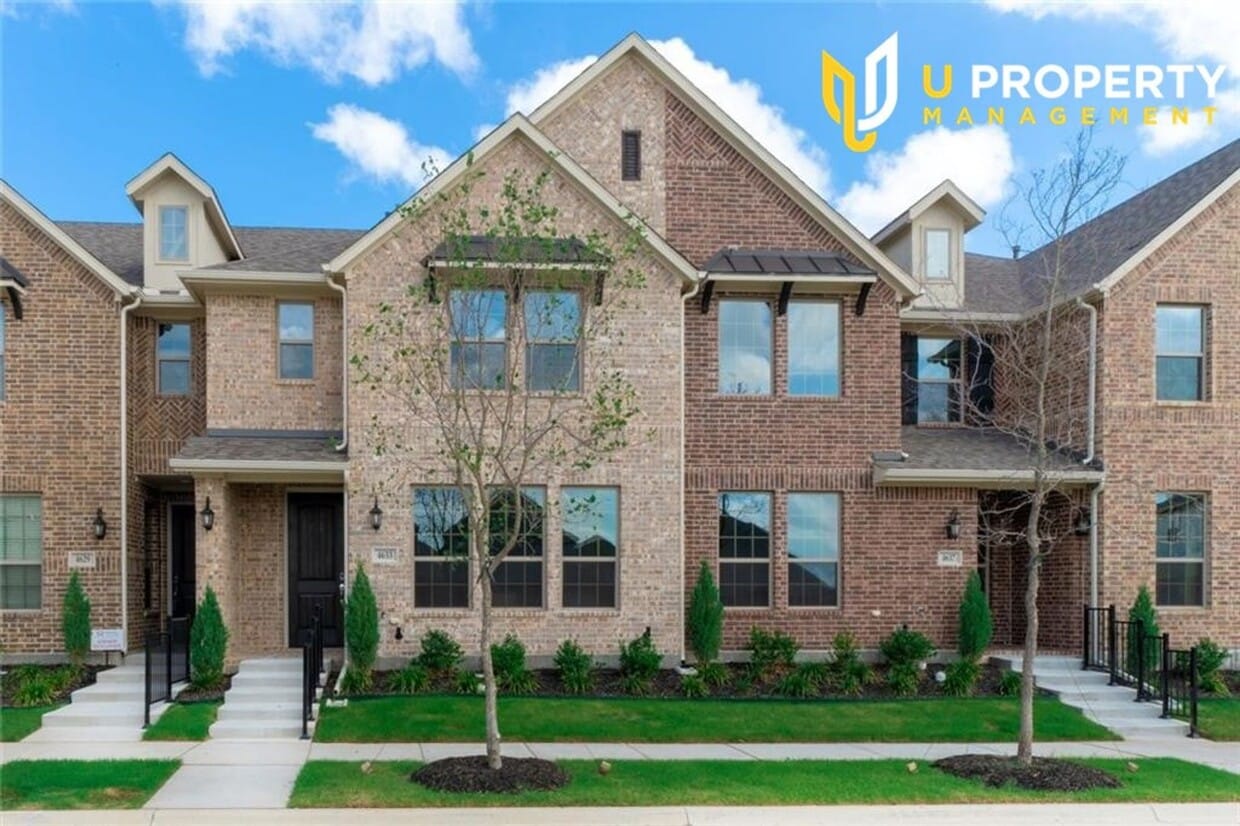 Primary Photo - Luxary & Energy Saving TownHome,