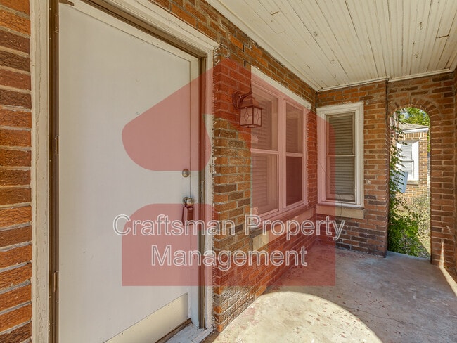 Building Photo - 2523 NW 20th St