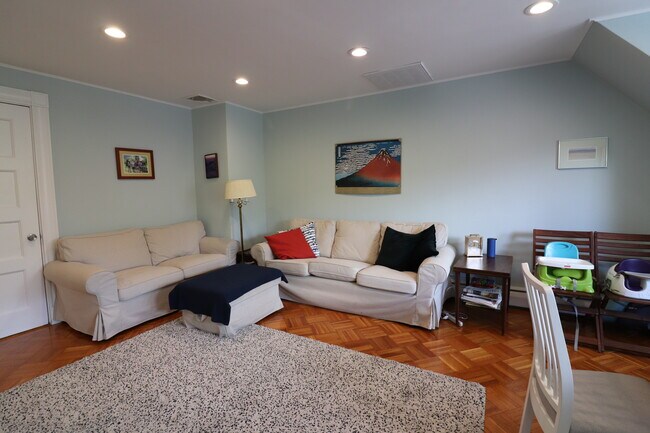 Foto del edificio - 103 Longwood Ave