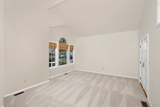 Foto del edificio - Light Filled 4 Bedroom 2.5 Bath Home in Sammamish