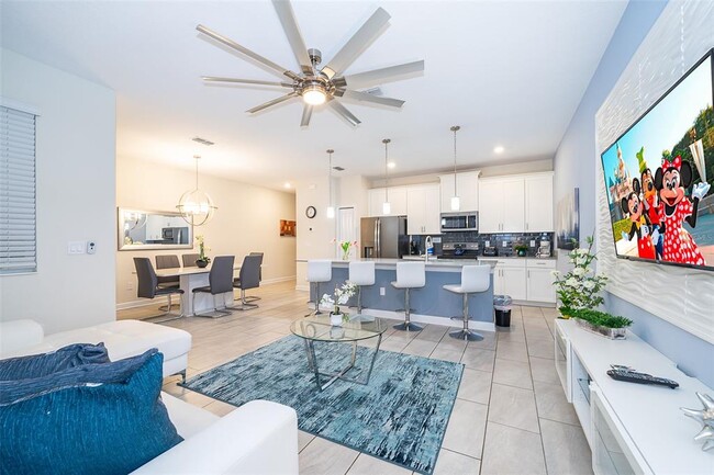 Foto del edificio - 4833 Lullaby Ln