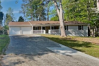 Building Photo - 3041 Stoneridge Ct