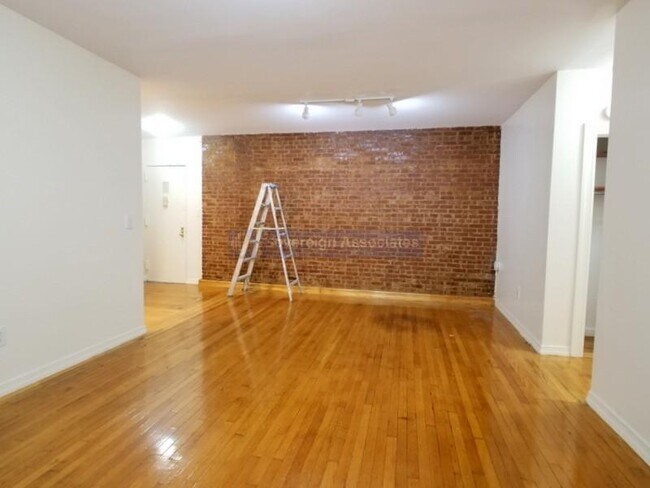 Foto del edificio - 715 W 172nd St