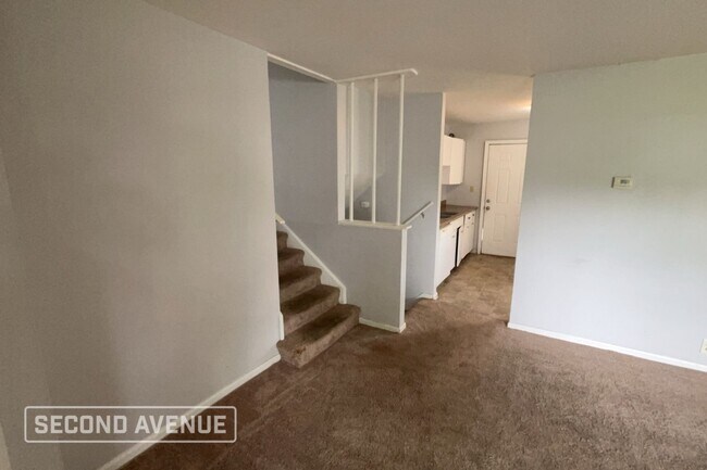 Foto del edificio - 610 N Bradner Ave
