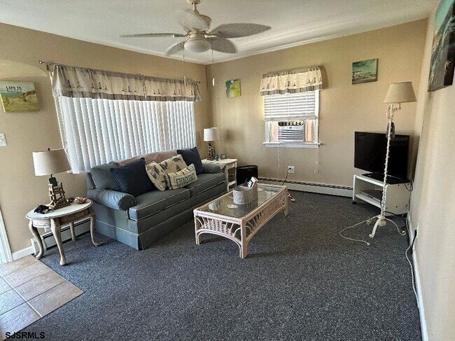 Building Photo - 200 3rd St N