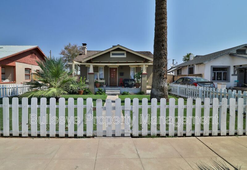 Primary Photo - 1238 E McKinley St