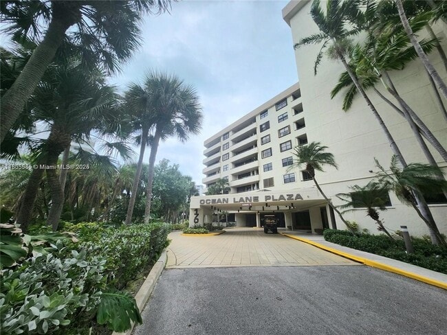 Photo - 170 Ocean Ln Dr Apartment