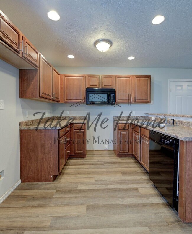 Foto del edificio - 3 Bedroom in Republic!