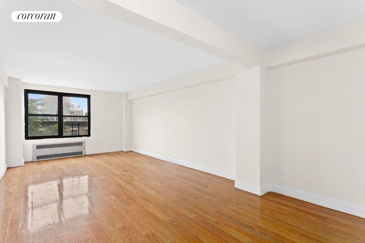 Primary Photo - 99 Lafayette Ave