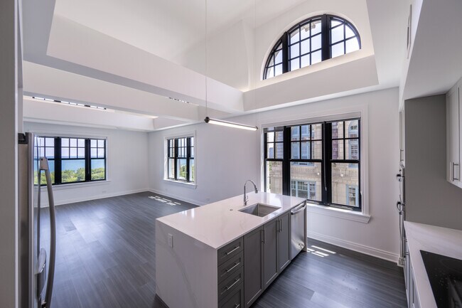 Foto del edificio - 2347 N Lincoln Park W