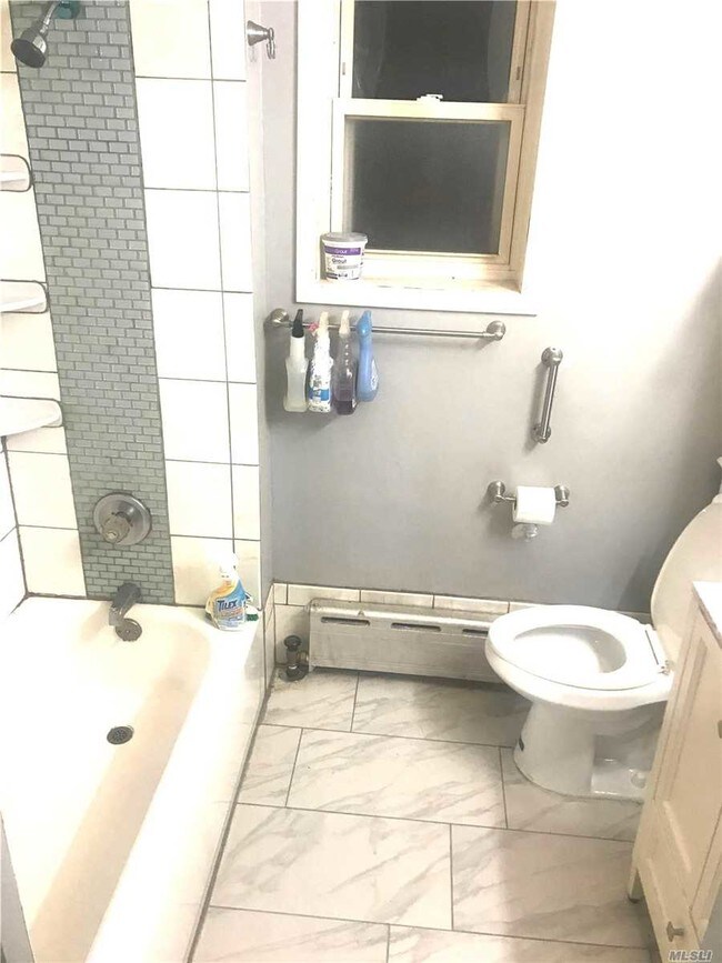 Foto del edificio - 521 Drew St