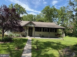 Building Photo - 147 Sieger Rd