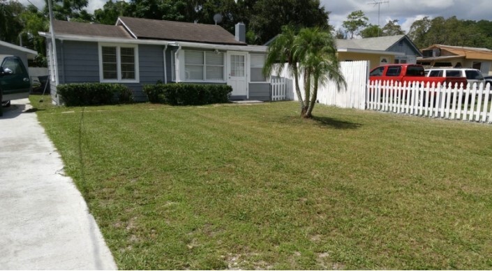 Large yard in front and back of house - 2507 Weber St