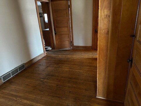 Foto del edificio - 204 W Locust St