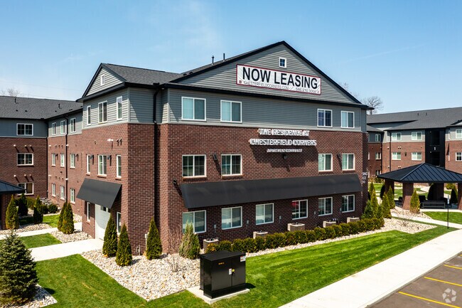 Foto del edificio - The Residence at Chesterfield Corners