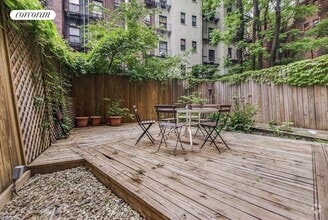 Building Photo - 331 E 89th St