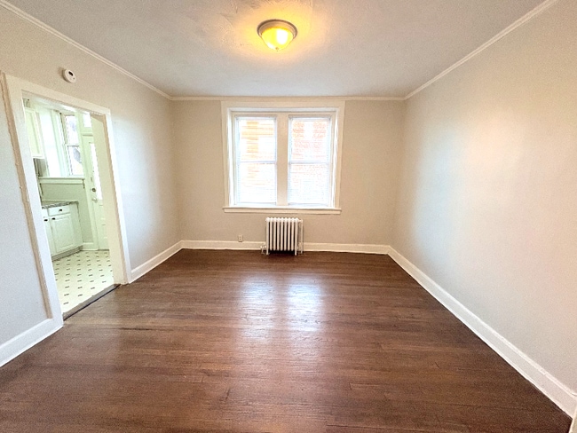 Building Photo - 1611 Hampton Blvd