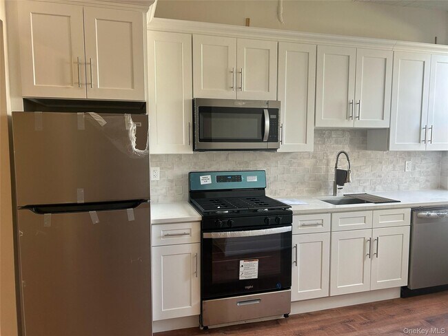 Foto del edificio - 88-23 85th St