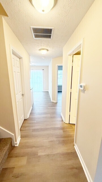 Foto del edificio - 2940 Carson Dr