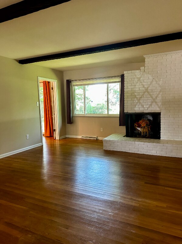 Foto del edificio - 2671 Montcalm Rd