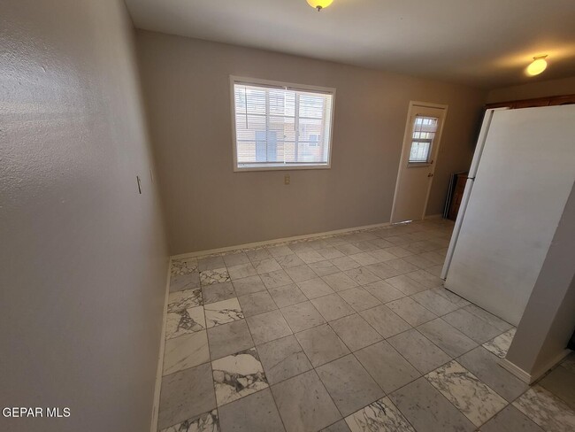 Foto del edificio - 1421 St Johns Dr