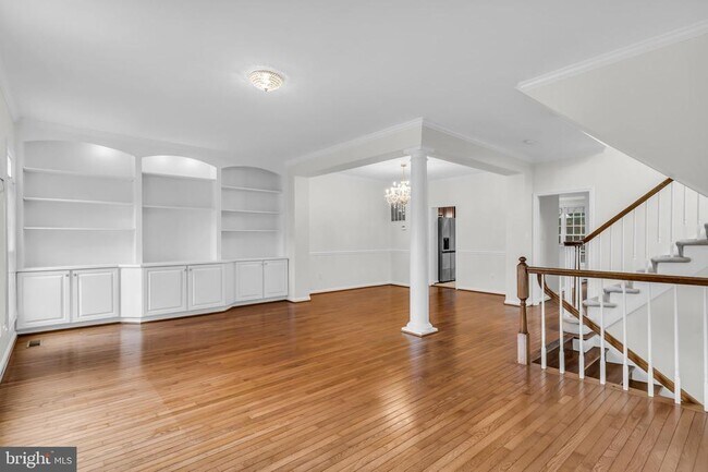 Foto del edificio - 6618 Frost Lake Ln