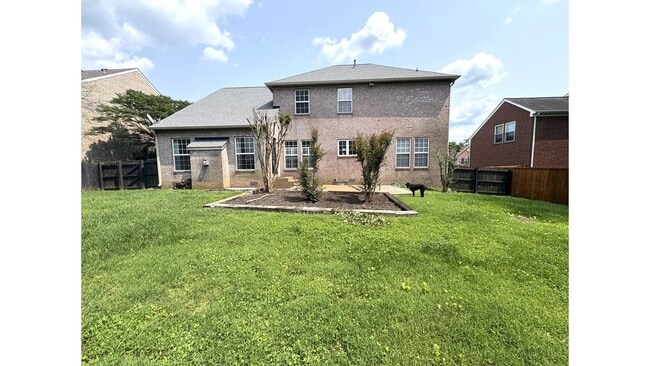 Building Photo - 721 Braemere Dr