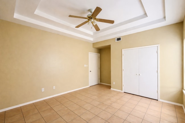 Foto del edificio - 3802 Clavel Rd
