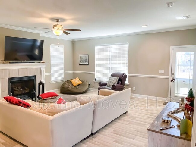 Foto del edificio - 489 Berry Shoals Rd