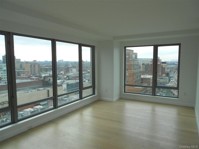 Building Photo - 138-35-138-39 39th Ave