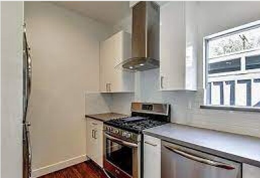 New Appliances - 14752 Greenleaf St