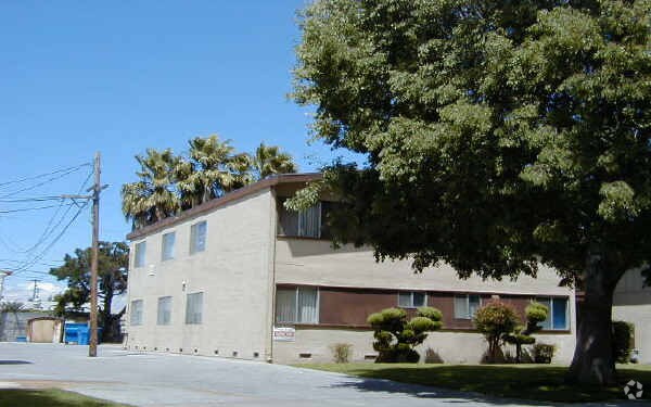 Building Photo - 1195 Ayala Dr