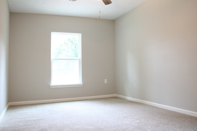 Foto del edificio - 5322 Kingsbury St