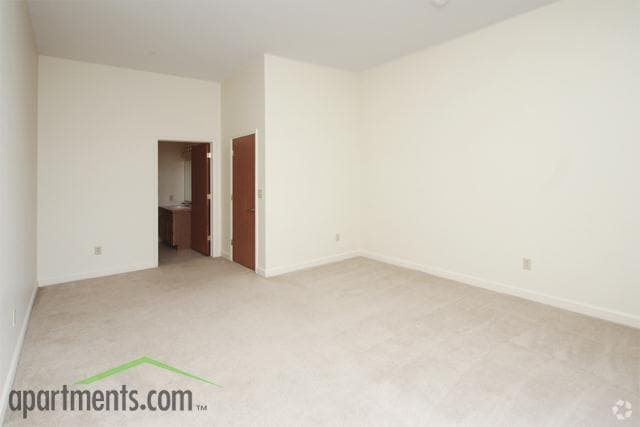 Bedroom - Edgewater Apartments