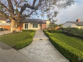 Building Photo - 10215 Quill Ave