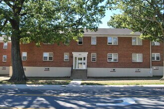 Building Photo - 6207 Edgewood Rd