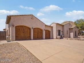 Building Photo - 2316 W Villa Cassandra Dr