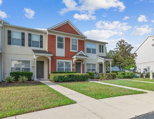 Foto del edificio - **NEWLY REMODELED ** MAINTENANCE FREE TOWNHOME/ NO APPLICATION FEES**