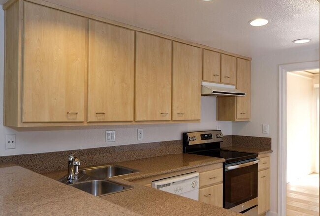 Kitchen - 8866 Caminito Primavera