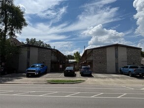 Building Photo - 1447 Heights Blvd