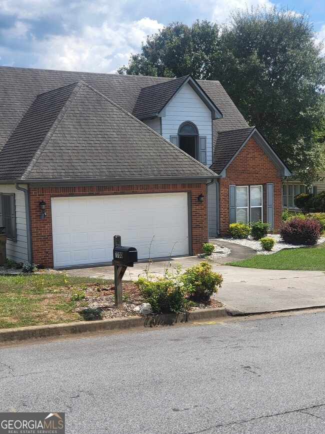 Building Photo - 7700 Lakeshore Ct