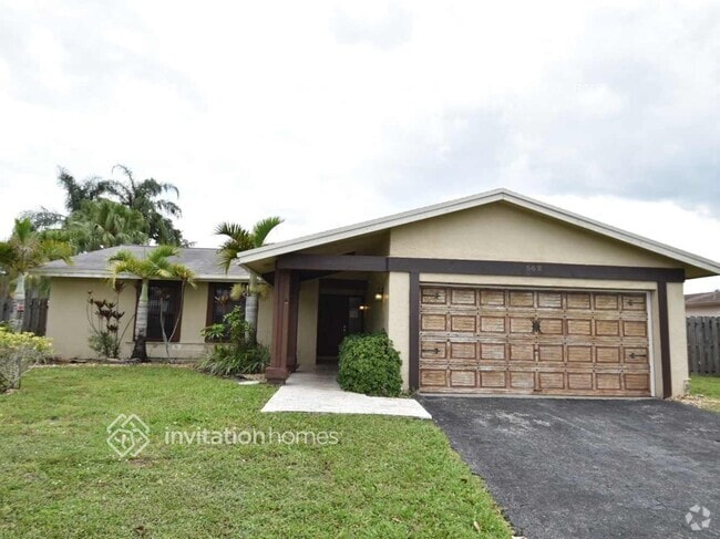 Building Photo - 562 SW 168th Way