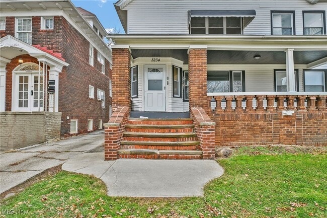 Building Photo - 3234 Euclid Heights Blvd
